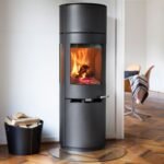 Kaminofen Aduro 9-7 Stahl schwarz 8 kW mit Speichersteinen und Wärmespeicher