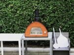 Pizza Party 70x70 - Holz-Pizzaofen für den Außenbereich - Backraum 60 x 60 cm - Backboden aus Schamottsteinen